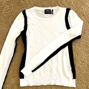 J and J sweater white cotton/linen xs